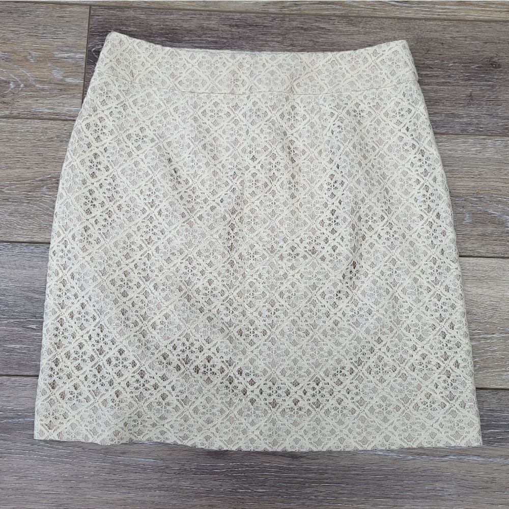 LOFT cream colored lace skirt size 2